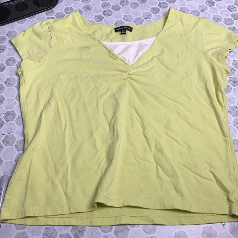 Carolyn Taylor Medium Layered V Neck Green
